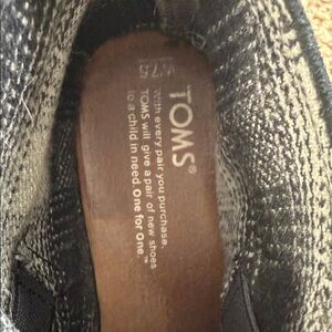 TOMS Black and White Knit Shoes